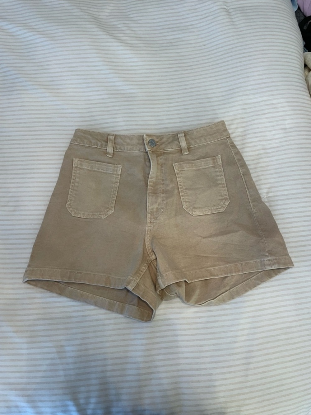 Mango High-Waist Taupe Shorts with Front Pockets
